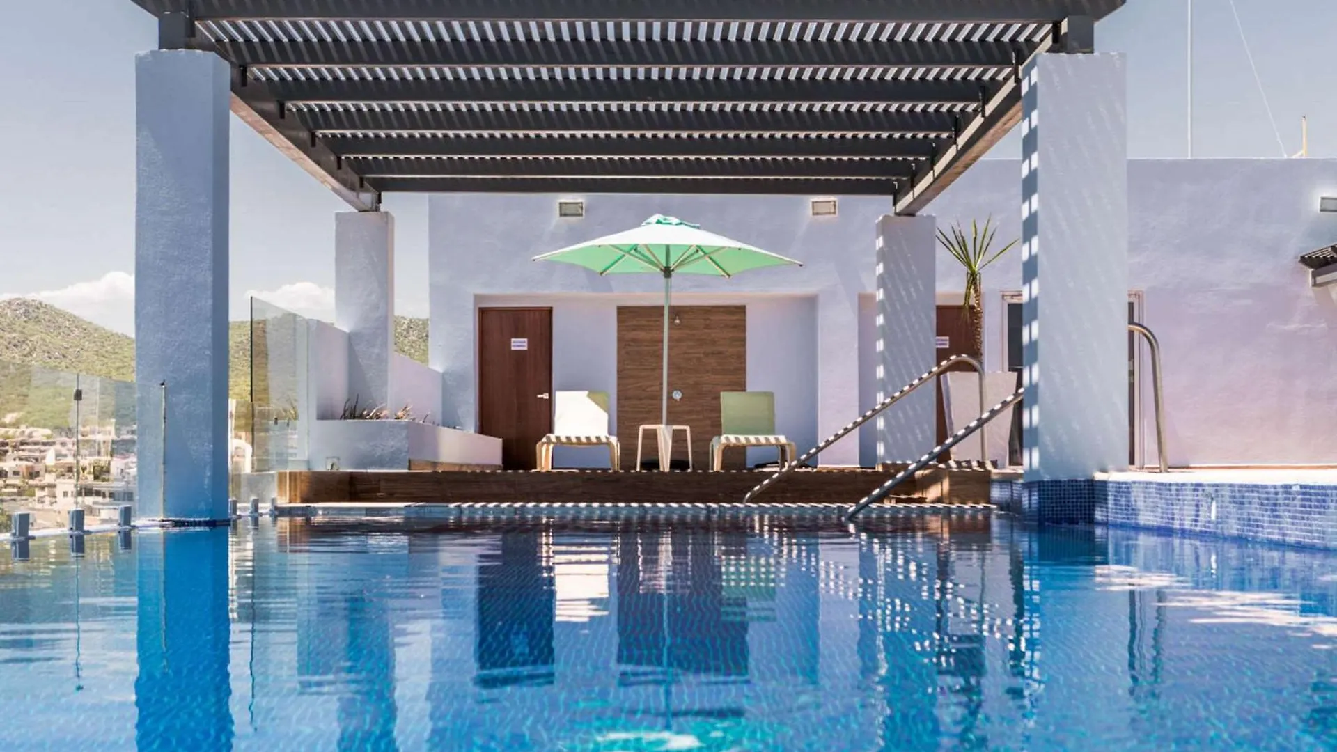 Comfort Inn & Suites Los Cabos Cabo San Lucas
