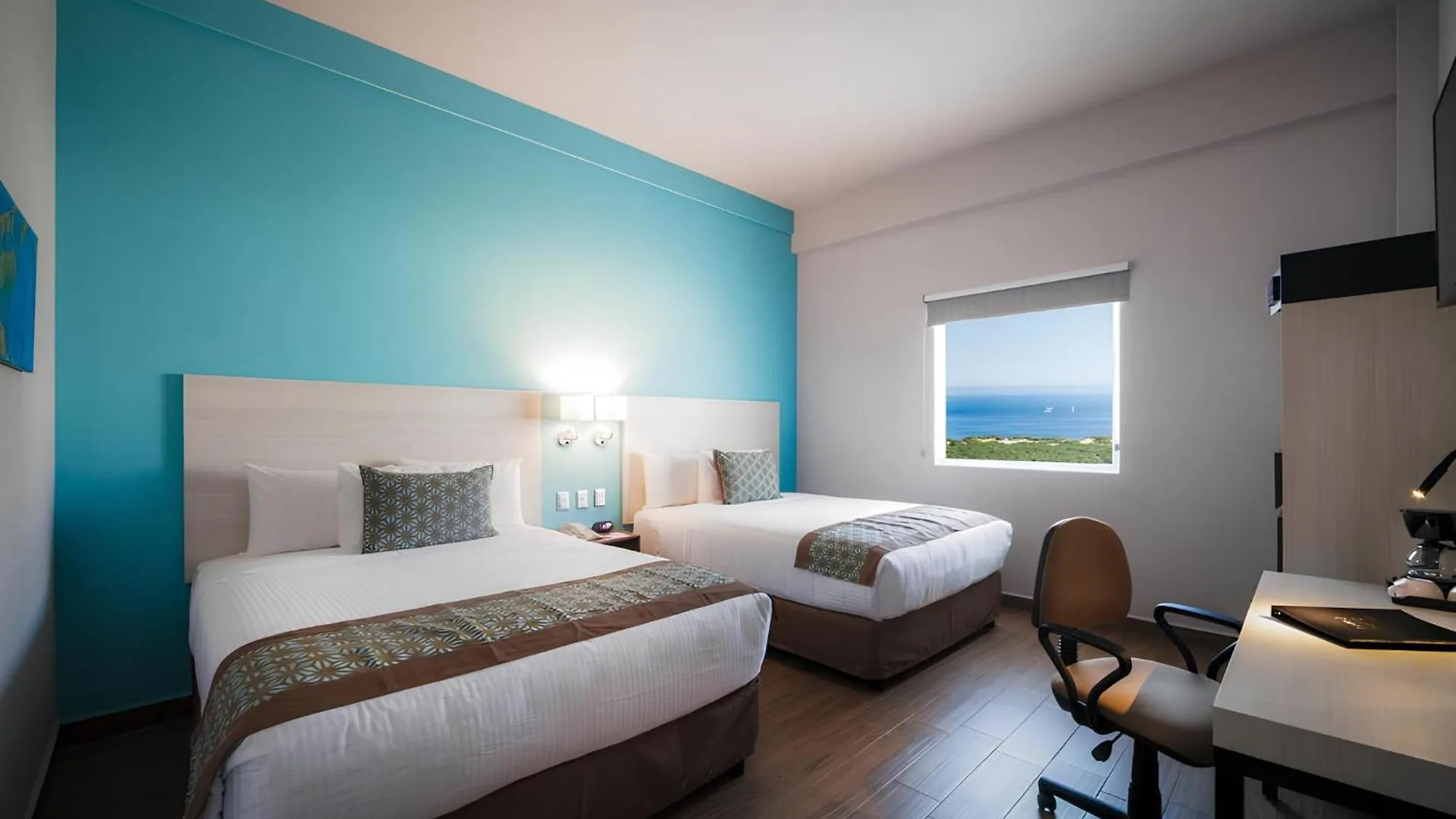 Comfort Inn & Suites Los Cabos Cabo San Lucas