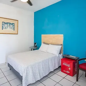 Oyo Plaza Torres, Hotel