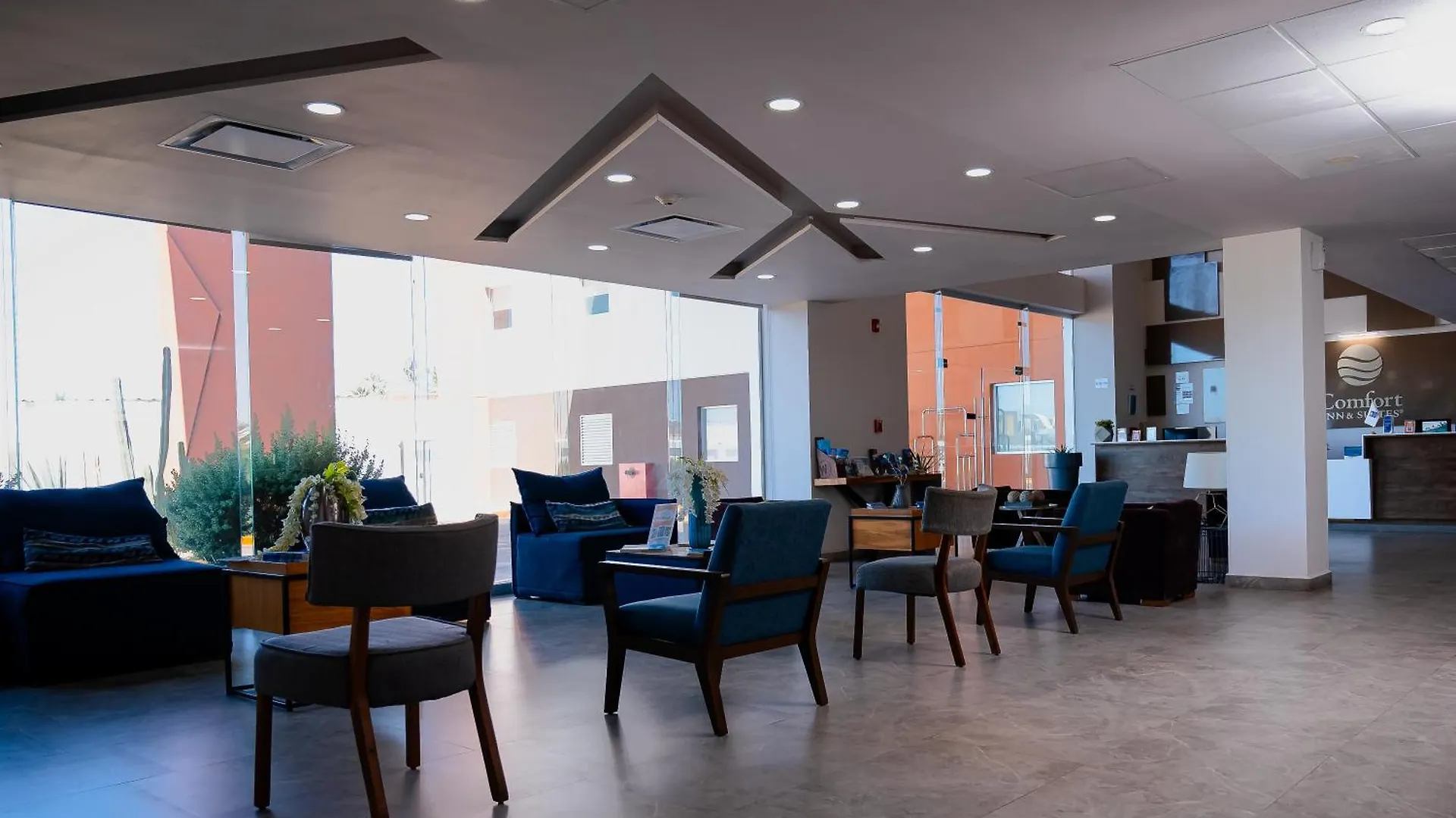 Comfort Inn & Suites Los Cabos Cabo San Lucas 4*,
